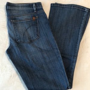 Perfect condition. Soft denim, beautiful wash!